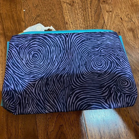 Estée Lauder Opening Ceremony Makeup Bag 8 1/2" x 5 1/2" x 1 1/2" purple - Picture 2 of 6